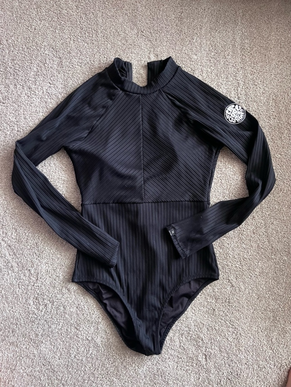Rip Curl Black Ribbed Long-Sleeve women’s One-Piece Swimsuit/wetsuit